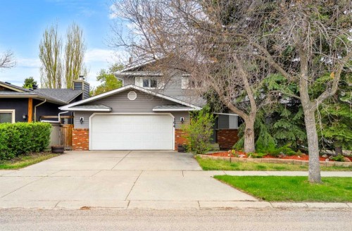164 Sun Valley Drive Se, Calgary, AB - Outdoor With Facade