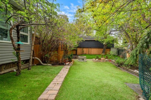 164 Sun Valley Drive Se, Calgary, AB - Outdoor With Backyard