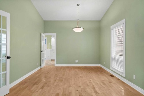 164 Sun Valley Drive Se, Calgary, AB - Indoor Photo Showing Other Room