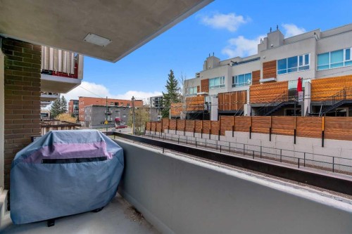307-903 19 Avenue Sw, Calgary, AB - Outdoor