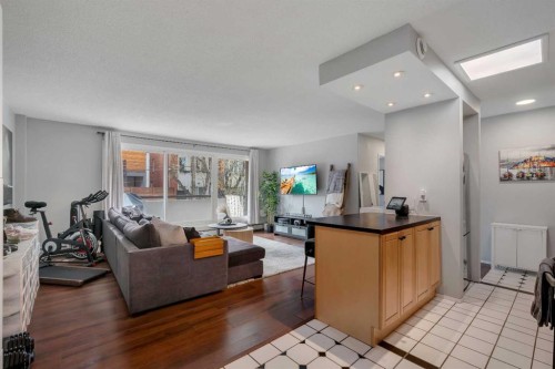 307-903 19 Avenue SW Calgary, AB T2T 0H8