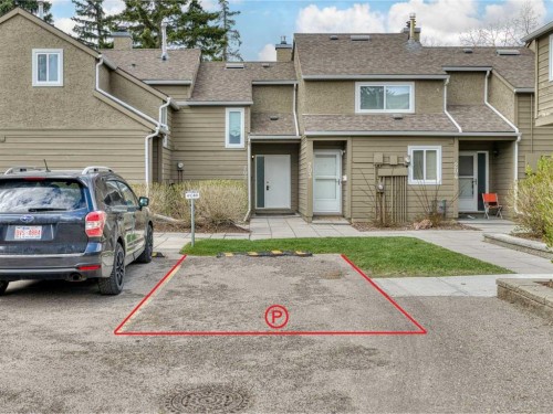 202-829 Coach Bluff Crescent Sw, Calgary, AB - Outdoor
