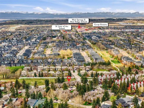 202-829 Coach Bluff Crescent Sw, Calgary, AB - Outdoor With View