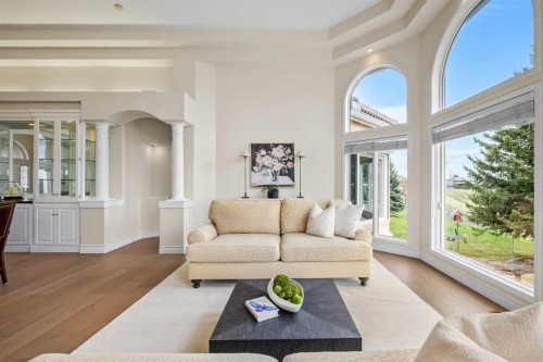 12820 Canso Crescent Sw, Calgary, AB - Indoor Photo Showing Living Room