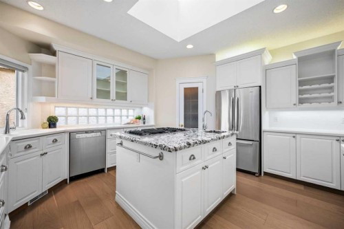 12820 Canso Crescent Sw, Calgary, AB - Indoor Photo Showing Kitchen With Upgraded Kitchen