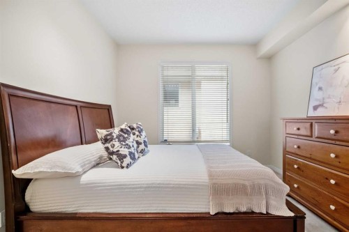 12820 Canso Crescent Sw, Calgary, AB - Indoor Photo Showing Bedroom
