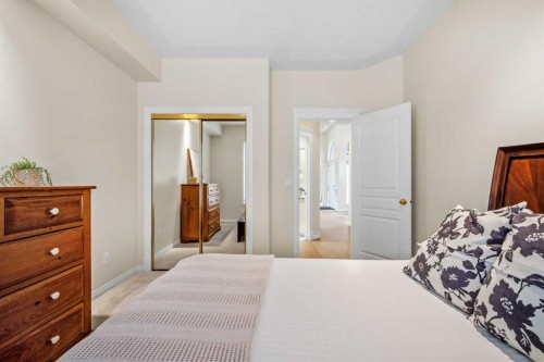 12820 Canso Crescent Sw, Calgary, AB - Indoor Photo Showing Bedroom