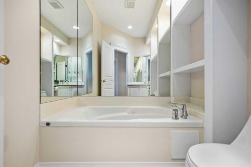 12820 Canso Crescent Sw, Calgary, AB - Indoor Photo Showing Bathroom