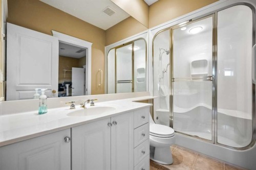 12820 Canso Crescent Sw, Calgary, AB - Indoor Photo Showing Bathroom