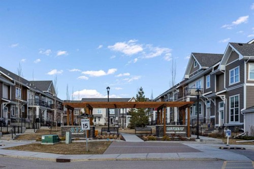 306 Cranbrook Walk Se, Calgary, AB - Outdoor