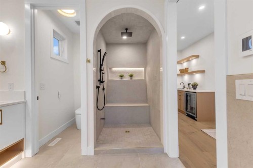 2430 36 Street Sw, Calgary, AB - Indoor Photo Showing Other Room