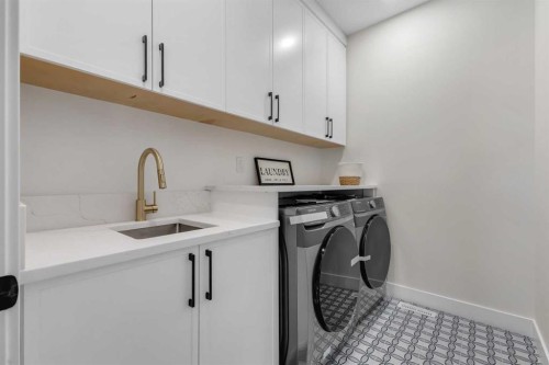 2430 36 Street Sw, Calgary, AB - Indoor Photo Showing Laundry Room