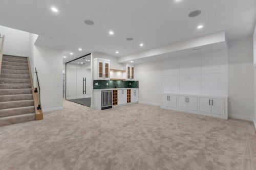 2430 36 Street Sw, Calgary, AB - Indoor