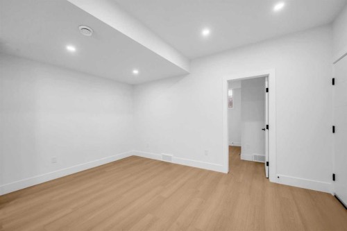 2430 36 Street Sw, Calgary, AB - Indoor Photo Showing Other Room