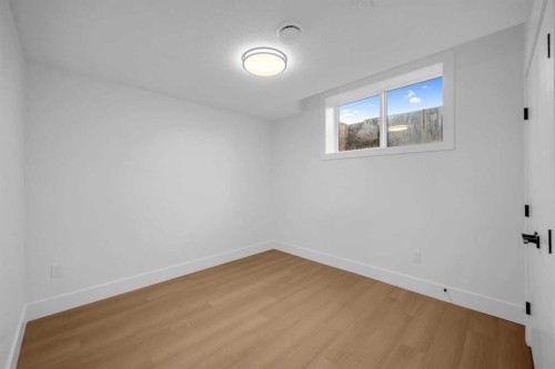 2430 36 Street Sw, Calgary, AB - Indoor Photo Showing Other Room