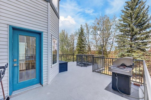 222 Diamond Drive Se, Calgary, AB - Outdoor With Deck Patio Veranda With Exterior