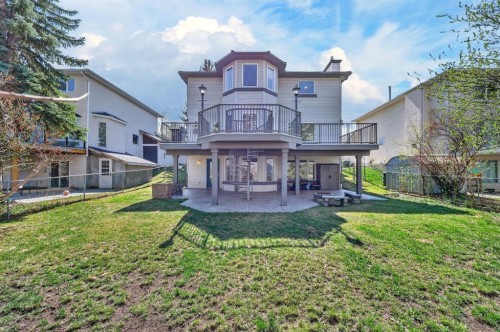 222 Diamond Drive Se, Calgary, AB - Outdoor With Deck Patio Veranda