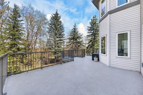 222 Diamond Drive Se, Calgary, AB - Outdoor