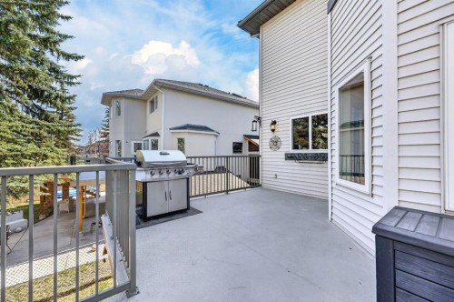 222 Diamond Drive Se, Calgary, AB - Outdoor With Deck Patio Veranda With Exterior