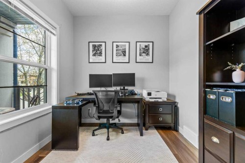 86 Copperpond Heights Se, Calgary, AB - Indoor Photo Showing Office