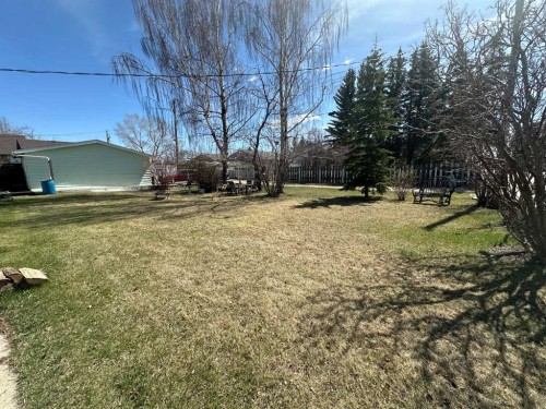 1435 22 Avenue, Didsbury, AB - Outdoor