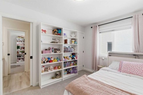303 Rivercrest Boulevard, Cochrane, AB - Indoor Photo Showing Bedroom