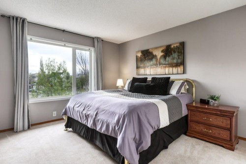 2 Springbank Crescent Sw, Calgary, AB 