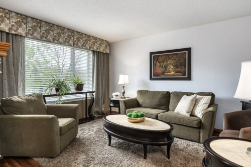 2 Springbank Crescent Sw, Calgary, AB 