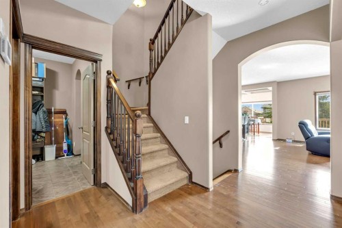 92 Everoak Close Sw, Calgary, AB - Indoor Photo Showing Other Room