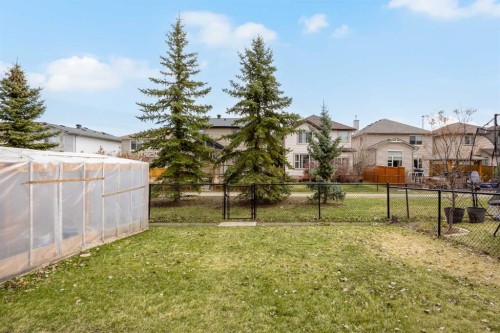 92 Everoak Close Sw, Calgary, AB - Outdoor