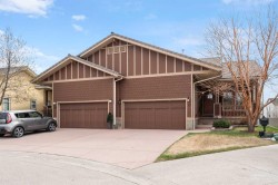 32 Bridle Estates Place SW Calgary, AB T2Y 0E9