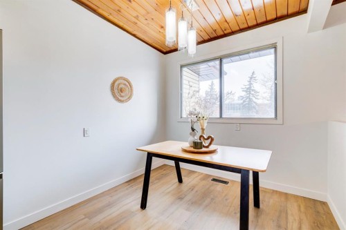 B-1415 44 Street Se, Calgary, AB - Indoor