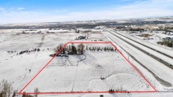 322166 17 Street EASTOkotoks, AB T1S 7C1