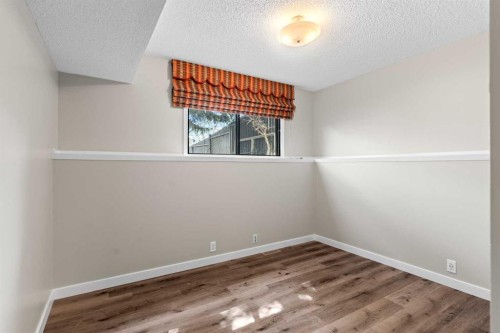 5811 Templehill Road Ne, Calgary, AB - Indoor Photo Showing Other Room