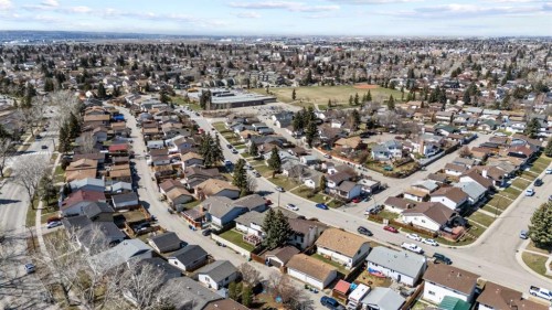5811 Templehill Road Ne, Calgary, AB - Outdoor With View