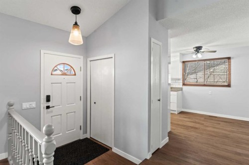 5811 Templehill Road Ne, Calgary, AB - Indoor Photo Showing Other Room