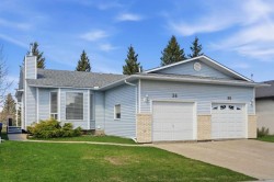 38 Woodside Close Airdrie, AB T4B 2C8