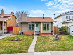 11 Deersaxon Circle SE Calgary, AB T2J 6V8