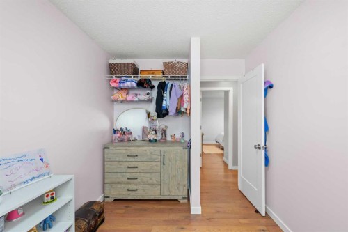 11 Deersaxon Circle Se, Calgary, AB - Indoor