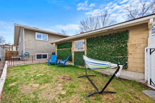 11 Deersaxon Circle Se, Calgary, AB - Outdoor With Exterior