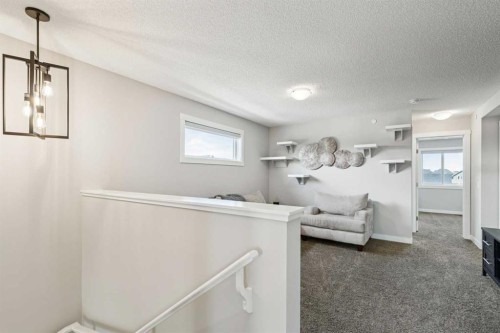288 Lucas Avenue, Calgary, AB - Indoor Photo Showing Other Room
