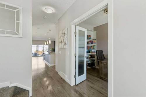 288 Lucas Avenue, Calgary, AB - Indoor Photo Showing Other Room