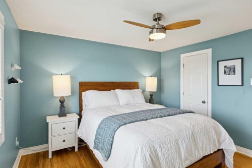 4324 Passchendaele Road Sw, Calgary, AB - Indoor Photo Showing Bedroom