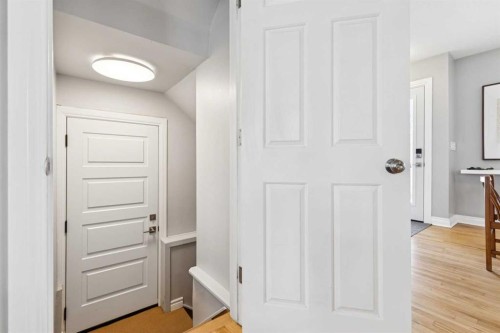 4324 Passchendaele Road Sw, Calgary, AB - Indoor Photo Showing Other Room