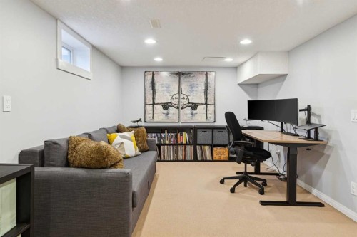 4324 Passchendaele Road Sw, Calgary, AB - Indoor Photo Showing Office