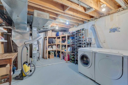 4324 Passchendaele Road Sw, Calgary, AB - Indoor Photo Showing Laundry Room