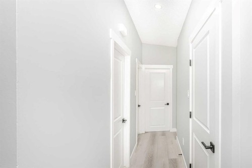 6403 Centre Street Nw, Calgary, AB - Indoor Photo Showing Other Room
