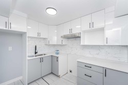 6403 Centre Street NW Calgary, AB T2K 0V3