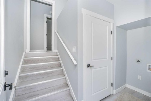 6403 Centre Street Nw, Calgary, AB - Indoor Photo Showing Other Room