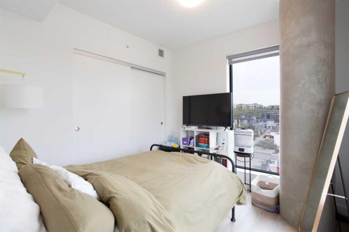 902-123 4 Street Ne, Calgary, AB - Indoor Photo Showing Bedroom